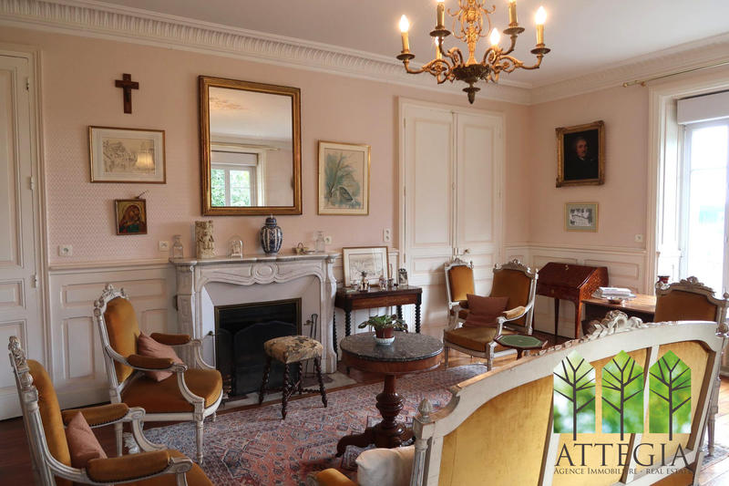 Château - 495 m² - 20 pièces