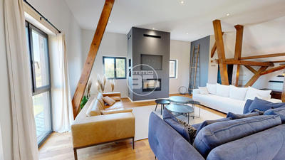 Maison - 239 m² - 6 pièces