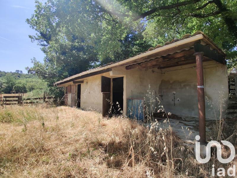 Maison - 390 m² - 11 pièces