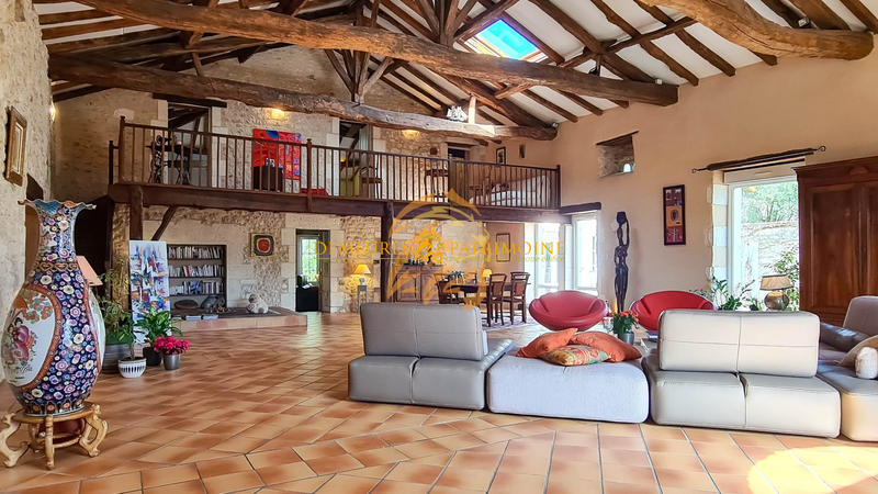 Ferme - 417 m² - 6 pièces