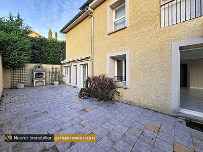 Appartement - 125 m² - 5 pièces