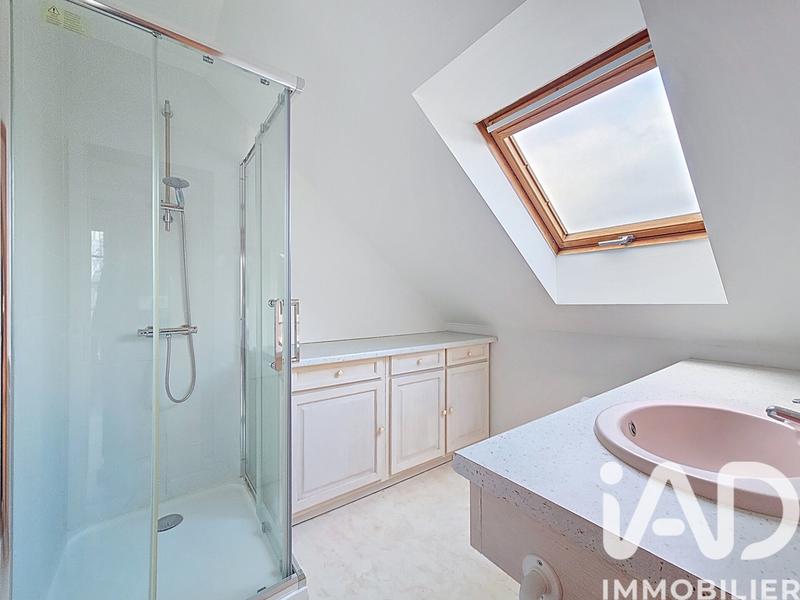 Maison - 177 m² - 8 pièces