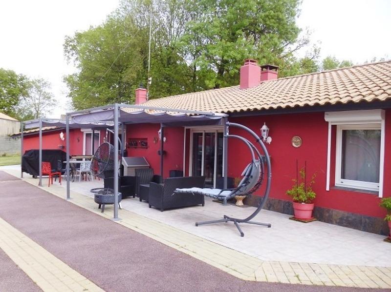 Maison - 204 m² - 7 pièces