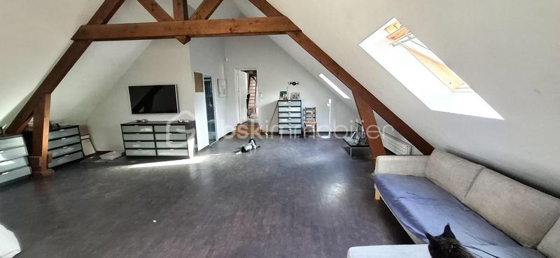 Propriété - 220 m² - 8 pièces