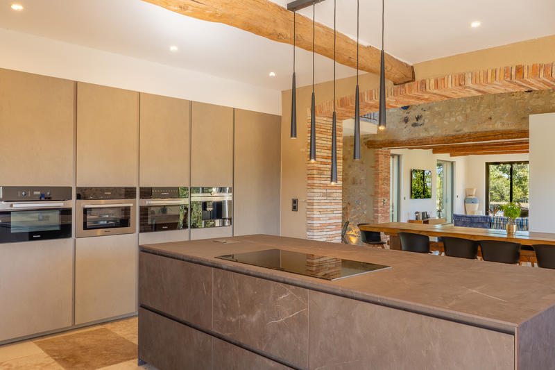 Bastide - 324 m² - 9 pièces