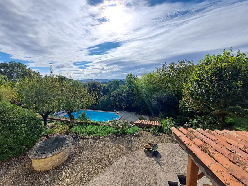 Maison - 144 m² - 6 pièces