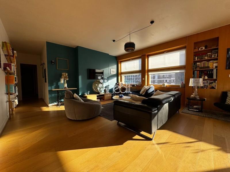 Appartement - 145 m² - 6 pièces