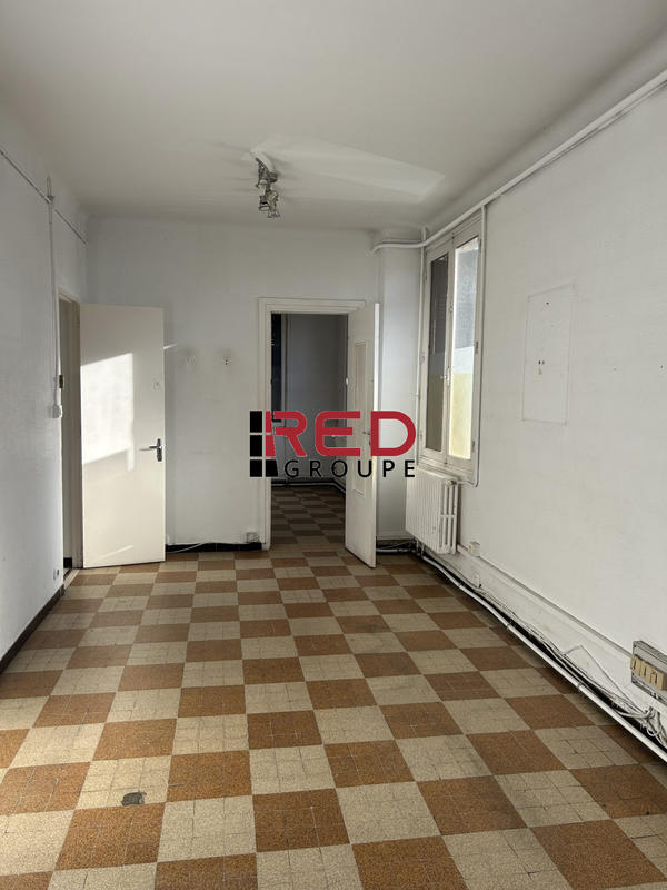 Bureau - 111 m² - 4 pièces