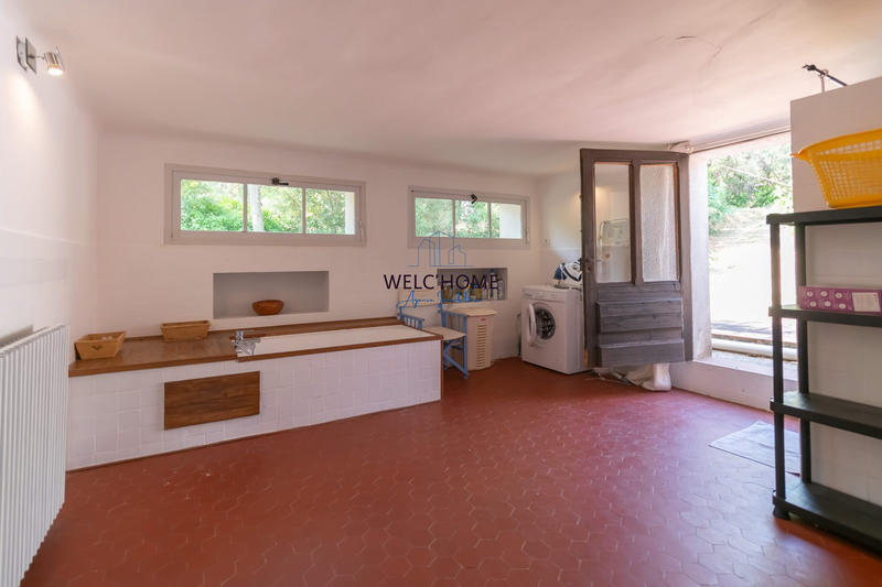 Maison - 200 m² - 8 pièces