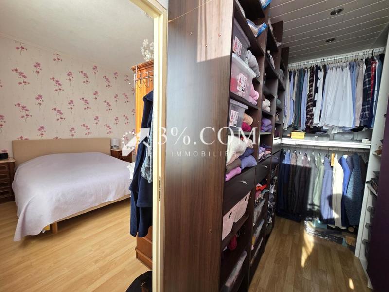 Maison - 210 m² - 6 pièces