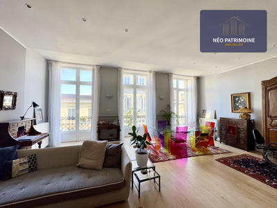 Appartement - 111 m² - 4 pièces