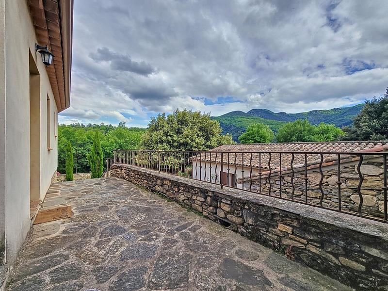 Maison - 220 m² - 7 pièces