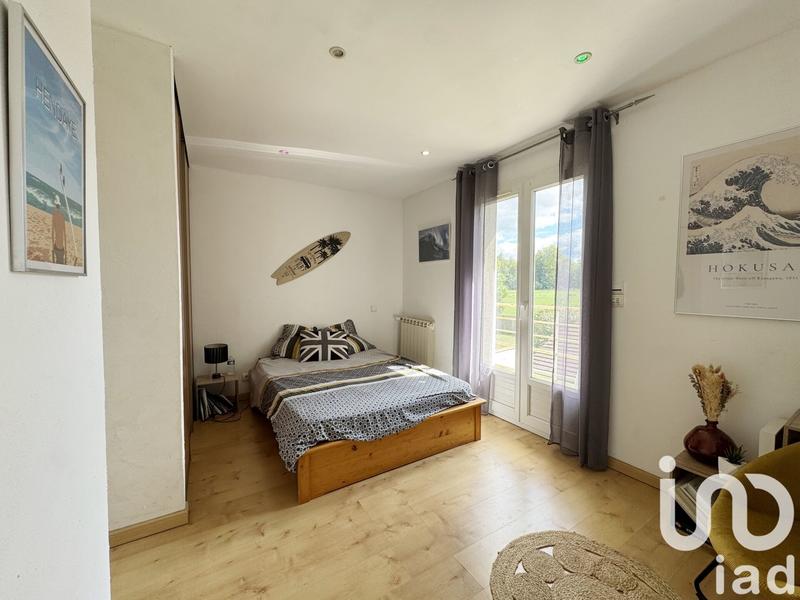 Maison - 176 m² - 9 pièces