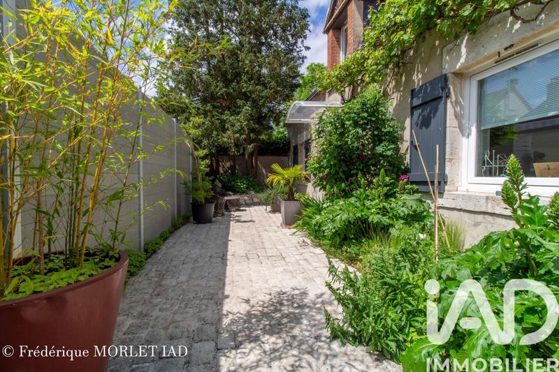 Maison - 200 m² - 6 pièces