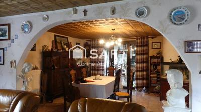 Maison - 206 m² - 9 pièces