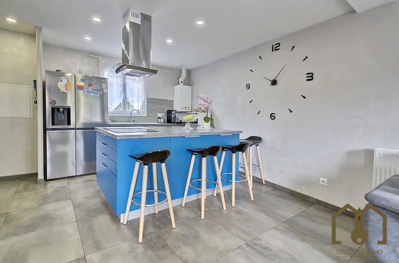 Maison - 80 m² - 4 pièces