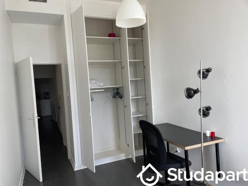 Chambre - 11 m² - 1 pièce