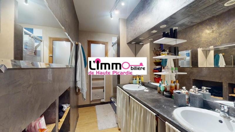 Maison - 190 m² - 8 pièces