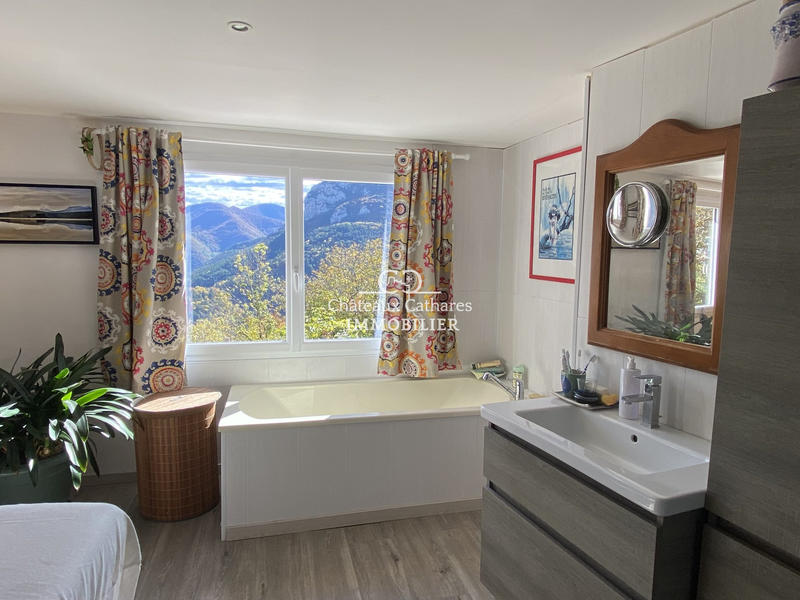 Maison - 136 m² - 3 pièces