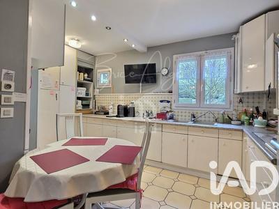 Maison - 176 m² - 7 pièces