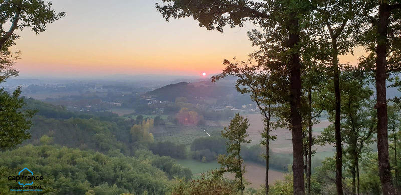 Propriété - 250 m² - 7 pièces