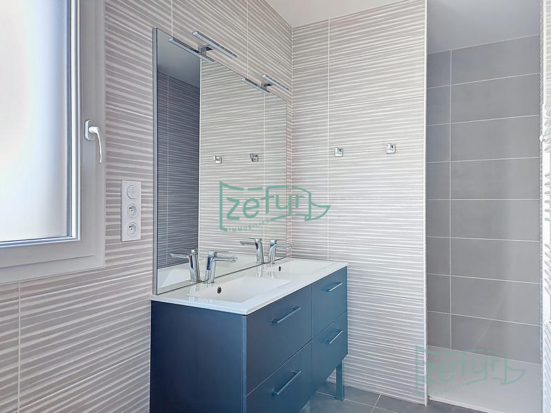 Maison contemporaine - 144 m² - 6 pièces