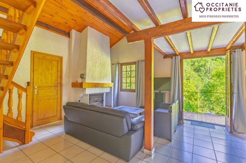 Propriété - 250 m² - 9 pièces