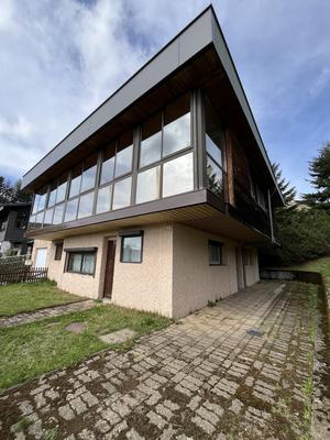 Châlet - 210 m² - 9 pièces