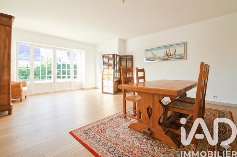 Maison - 235 m² - 7 pièces