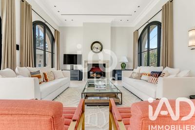 Maison de maîtres - 268 m² - 7 pièces