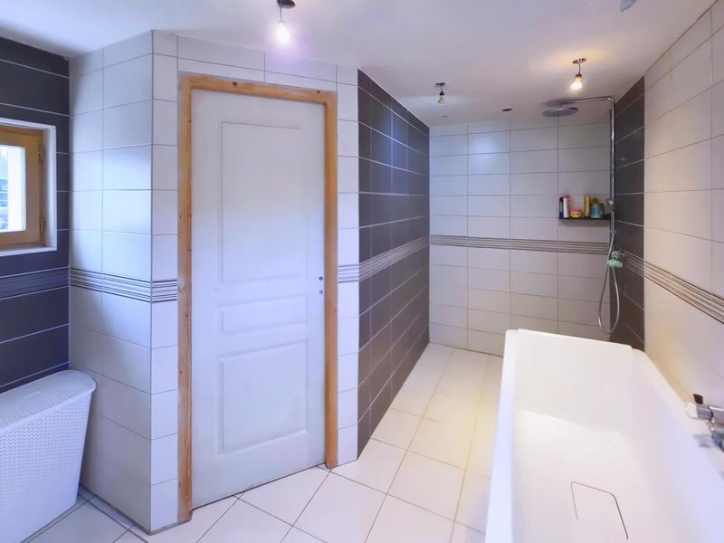 Maison - 165 m² - 6 pièces