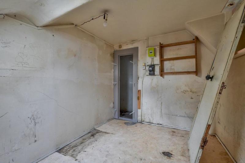 Bureau - 9 m² - 1 pièce