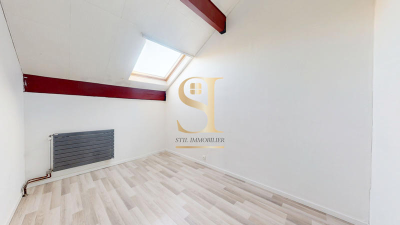 Appartement - 92 m² - 5 pièces