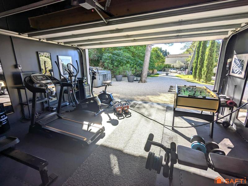 Villa - 190 m² - 6 pièces