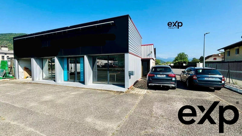 Fonds de commerce - Local commercial - 215 m²