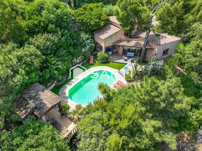 Maison - 139 m² - 5 pièces