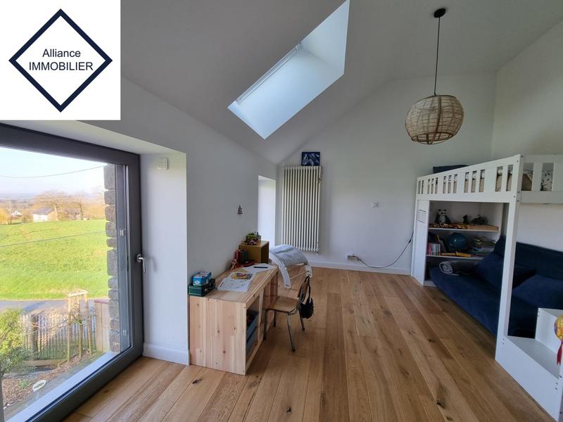 Maison - 155 m² - 6 pièces