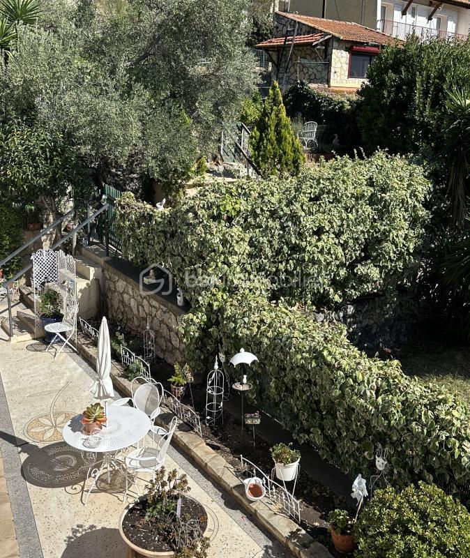 Villa - 208 m² - 7 pièces