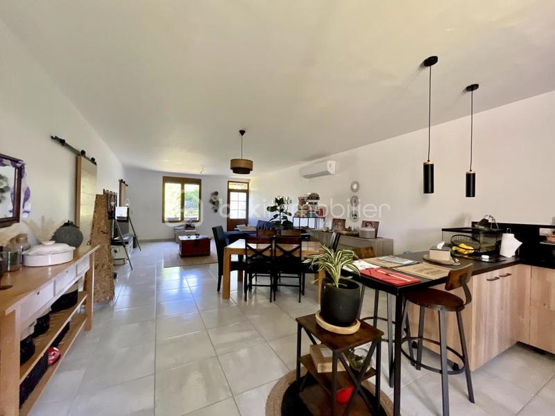 Maison - 278 m² - 10 pièces