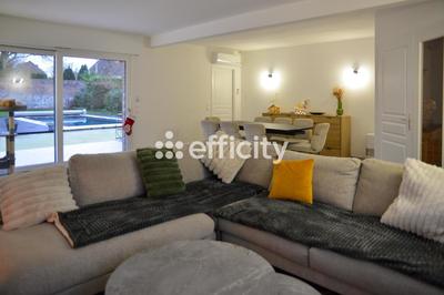 Maison - 175 m² - 7 pièces