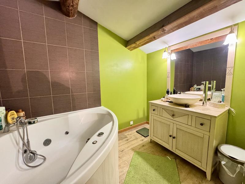 Maison - 140 m² - 5 pièces