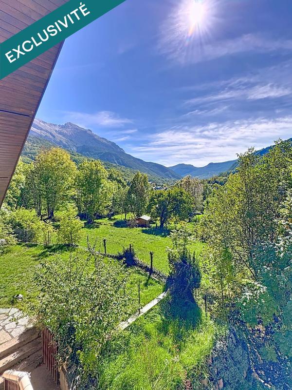 Maison - 221 m² - 8 pièces