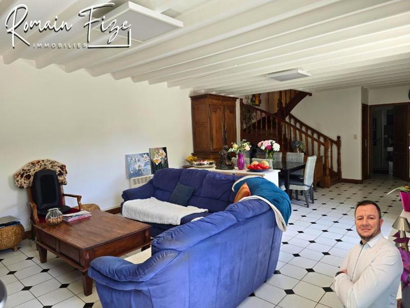 Maison - 277 m² - 4 pièces