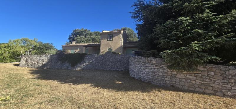 Maison - 100 m² - 9 pièces