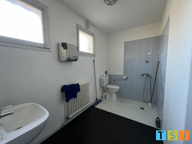 Maison - 344 m² - 8 pièces