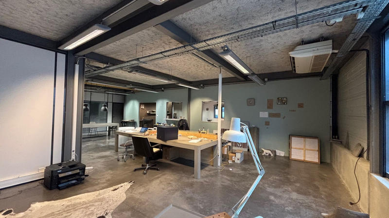 Local commercial - 859 m²