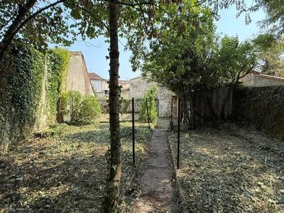 Maison de ville - 103 m² - 9 pièces