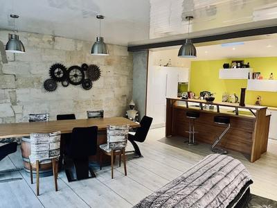 Maison de ville - 185 m² - 8 pièces