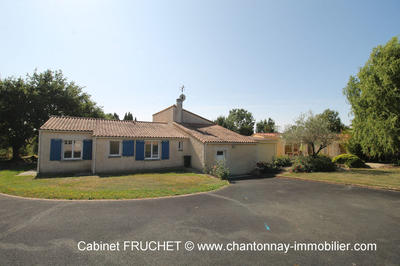 Maison - 177 m² - 7 pièces