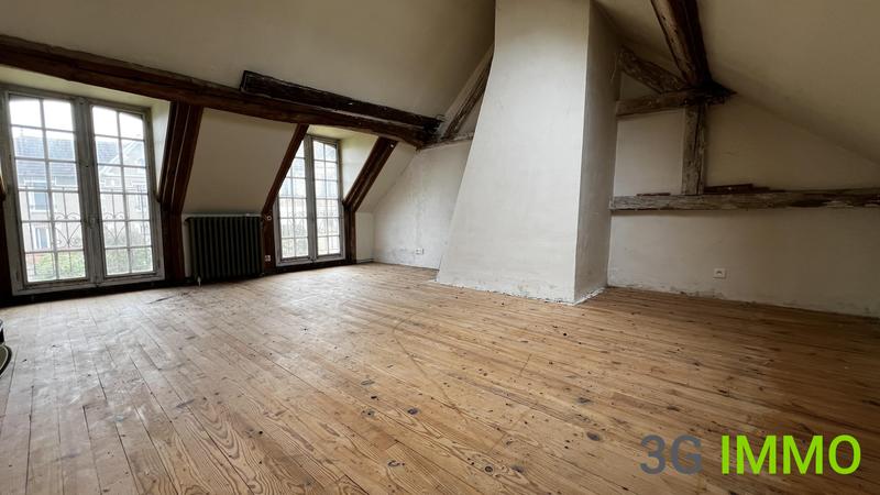 Maison ancienne - 189 m² - 8 pièces